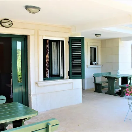 Apartment Klaudija