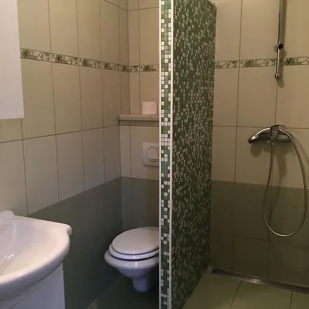 Klaudija Apartment *
