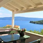 Klaudija Apartman Valun