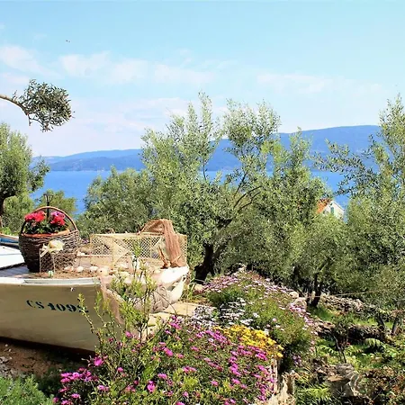 Klaudija * Валун