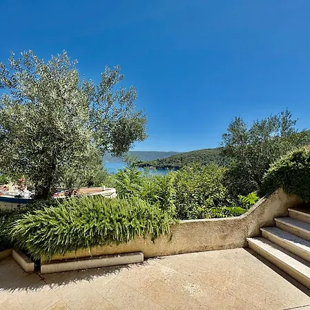 Klaudija Apartament Valun